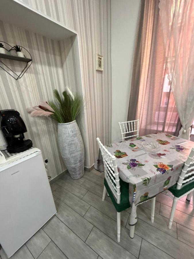 Отель Cuore Di Napoli Экстерьер фото