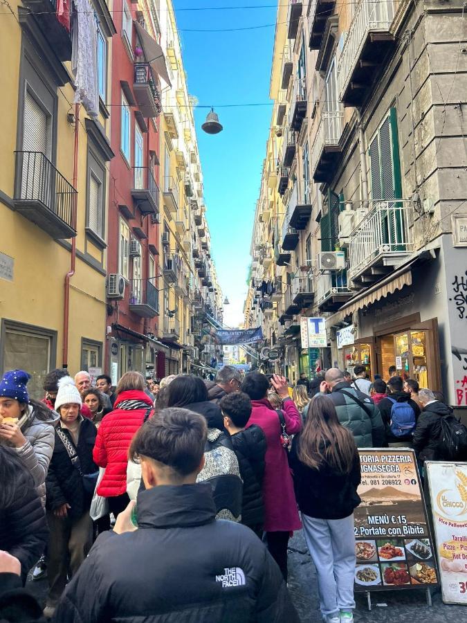 Отель Cuore Di Napoli Экстерьер фото