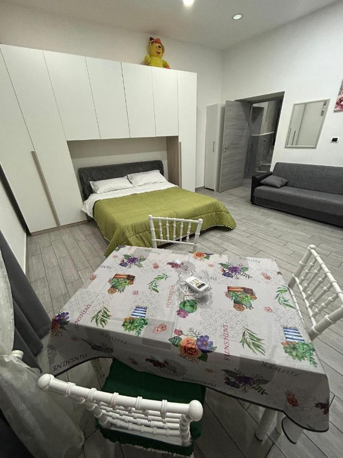 Отель Cuore Di Napoli Экстерьер фото